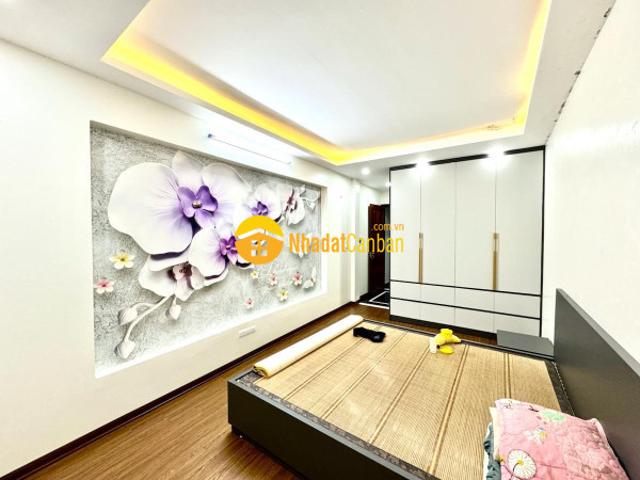 Bán nhà gần kđt định công hoàng mai, 5 tầng nội thất đẹp, gần đường ô tô, nhỉnh 7 tỷ