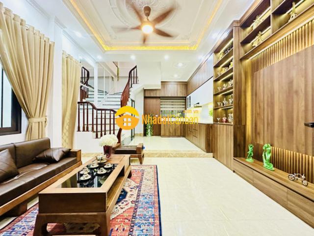Bán nhà gần mặt phố phương mai đống đa, lô góc, gần đường ô tô, nhà đẹp nội thất đẹp