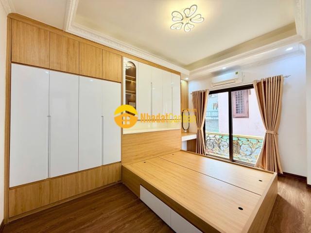 Bán nhà gần ngã tư kim ngưu thanh nhàn, lô góc, ô tô đỗ cửa, 5 tầng nội thất đẹp