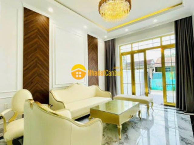 Bán nhà gấp phố trịnh công sơn, 39mx5 tầng, ô tô sát nhà, giá chỉ 6.5 tỷ