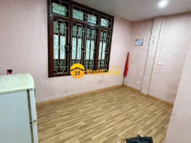 Bán nhà giải phóng 5 tầng dân xây ô tô vào nhà hoàng mai