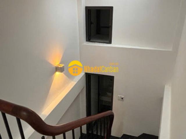 Bán nhà giải phóng nhiều tiện ích thuận lợi