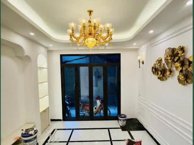 Bán Nhà Giá Tốt – Trung Tâm Cự Lộc