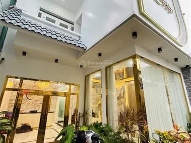 Bán nhà GIÁ RẺ 4 tầng sát Phú Mỹ Hưng đường Nguyễn Thị Thập Quận 7. Ngang 7.5m dài 17m