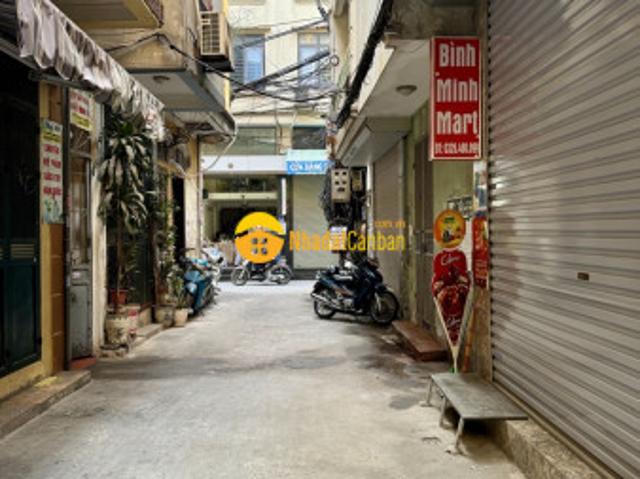 Bán nhà giáp bát 4 tầng long lanh ở ngay 2 mặt ngõ thông hoàng mai