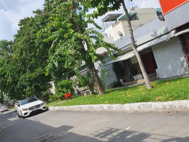 Bán nhà Gò Vấp, Giảm sốc 2ty, 80m2, 3 lầu, hẻm xe tải