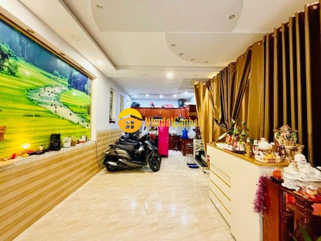 Bán nhà gò vấp, giáp bình thạnh phú nhuận tân bình, hẻm xe hơi thông, gần cv gia định, 8.8 tỷ