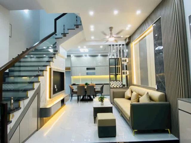 Bán nhà góc 3 tầng ngõ phố Khúc Thừa Dụ, ph Lê Thanh Nghị TP HP mới, 45m2, 3 ngủ, 3 vs