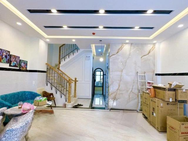 Bán nhà HXH 6m Lưu Nhân Chú giao Phạm Văn Hai, 5,8x18m, 4 Tầng 12PN, chỉ 20,5 Tỷ