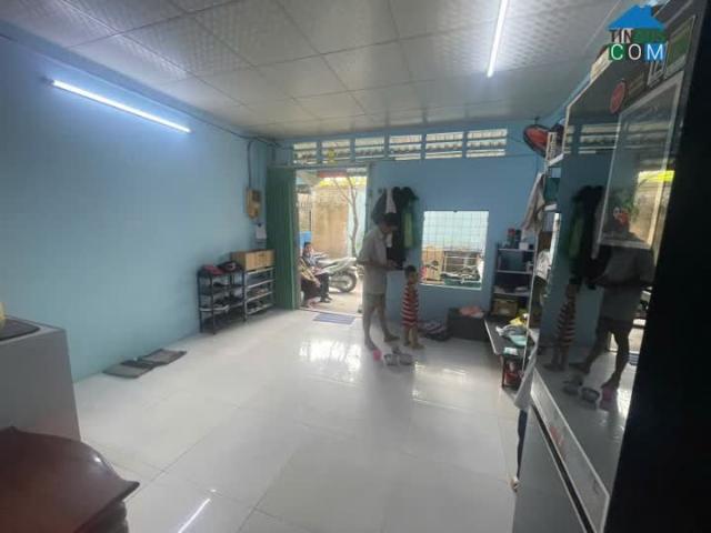 Bán Nhà HXH 2 Tầng, 51m2, Hoà Bình, P, Hiệp Tân, Phú Giá 5.5 tỷ shr