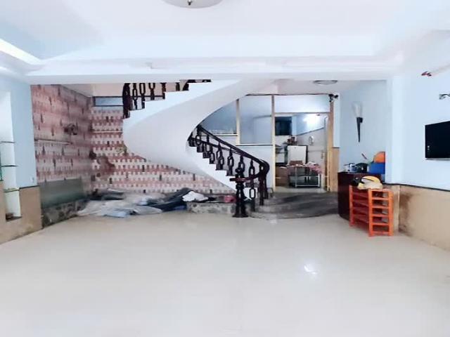 Bán nhà HXH thông. Kinh doanh, Thiên Phước, P9, Tân Bình, 400m2, 4 tầng, ngang 16m, chỉ 49,5 tỷ