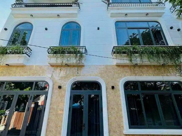 Bán Nhà HXH Khu Phố 4 Btt, Ngay Trung Tâm TP Thủ Đức – Giá Chỉ 6,9 Tỷ. Lh: 0866898