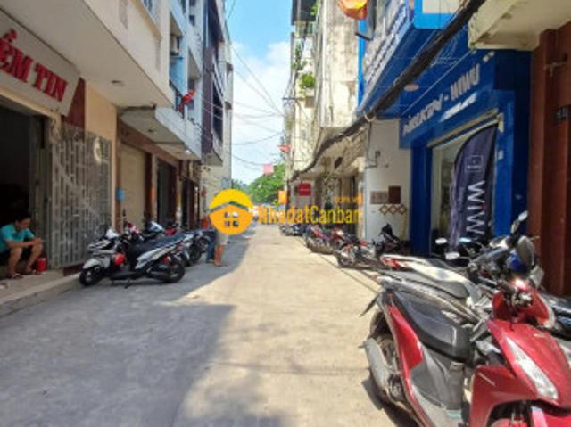 Bán nhà hxh đường 32, p. 11, q. 10. Đối diện nhà hát hòa bình. Dt 3,8x 14, kc 2 tầng. Giá 12 tỷ tl