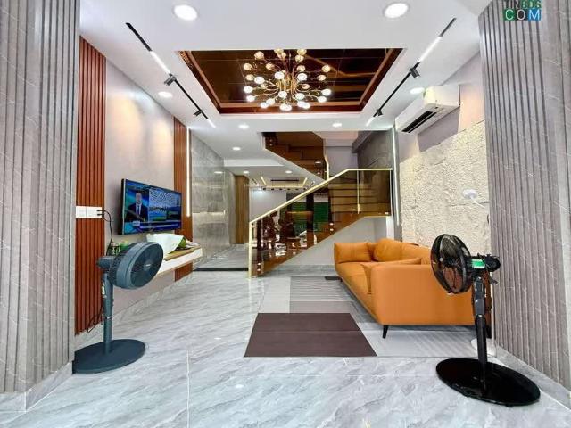 Bán nhà HXT kinh doanh Lê Văn Sỹ, P. Tân Sơn Hoà, TP HCM, 36m2, 2 tầng, giá rẻ