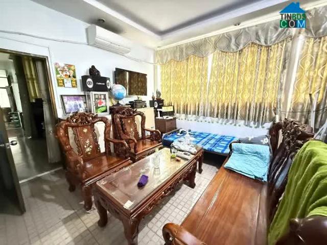 Bán nhà hạ chào 4 tỷ HXH thông, tránh Yên Thế, P2, Tân Bình, 110m2, 3 tầng, giá rẻ