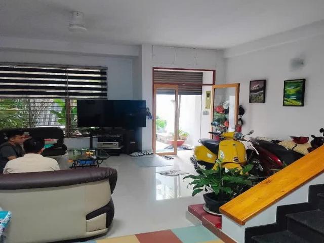 Bán nhà hạ chào 2 tỷ, 2 mặt HXH Bùi Đình Tuý, P. Bình Thạnh, TPHCM, 110m2, 4 tầng. Gía rẻ