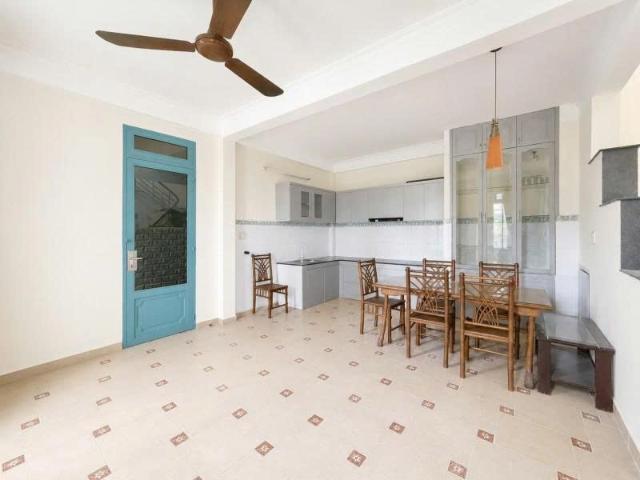 Bán nhà hẻm 4m Trương Công Định giao Trường Chinh, 6,8x15m, 3 Tầng 4 PN, hạ còn 8,8 tỷ