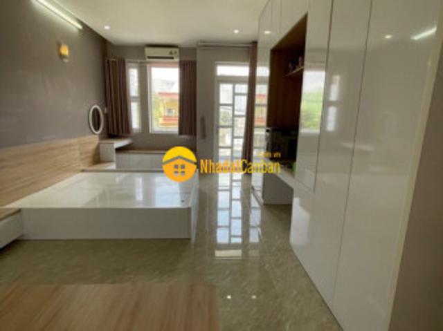 Bán nhà hẻm 5m lũy bán bích ngang 5.7m 120m2 cạnh ngã tư hoà bình chỉ 10 tỷ hơn