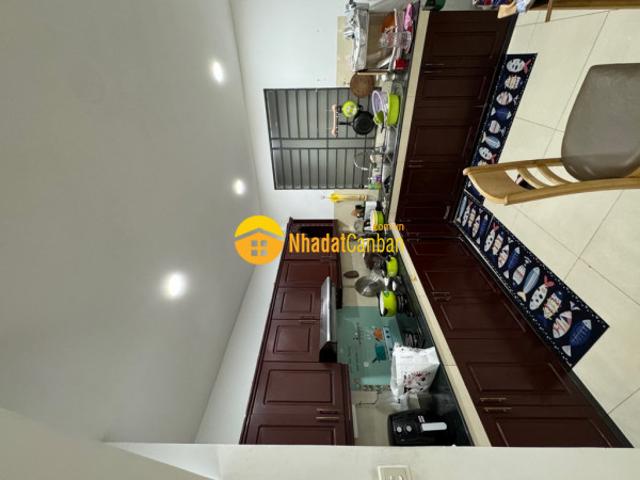 Bán nhà hẻm 6m cống lở ngang 5.1m 5pn sổ vuông nhà mới giá tốt