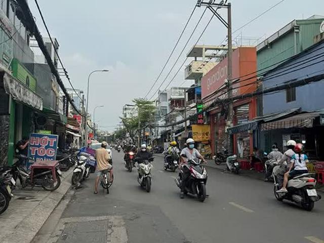 Bán nhà hẻm 2,5m đường Bùi Đình Túy, phường 12, quận Bình Thạnh, xây 1 trệt 1 lầu, 6. X tỷ