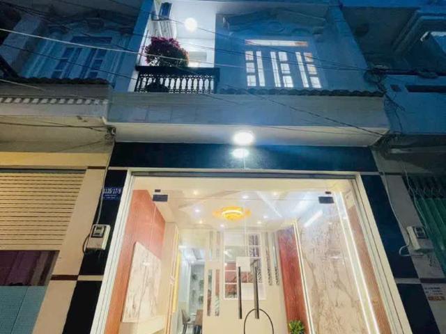 Bán nhà Hẻm xe hơi Quận 7 DT: Ngang 4m x Dài 14m Giá bán: 6 TỶ 990 TRIỆU