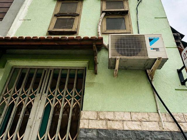 Bán nhà hẻm Ô tô Lê Văn Sỹ, QUẬN 3, 9x3 26 m2, giá 7.9 tỷ