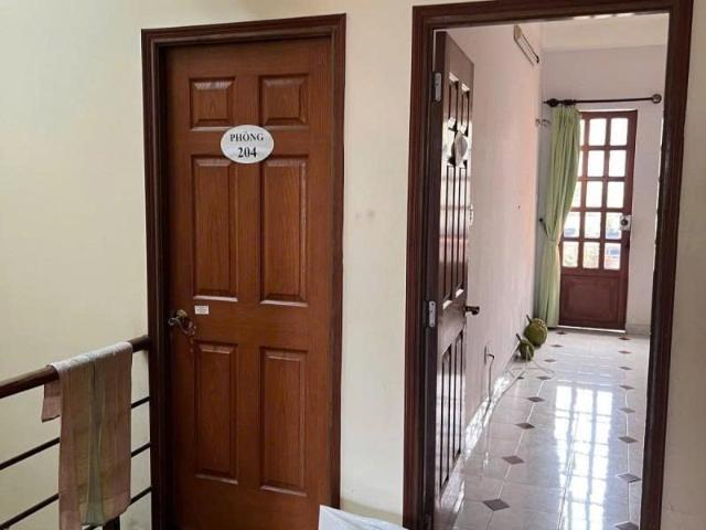 Bán nhà Hẻm Phan Xích Long giao Phan Đăng Lưu, 9x20m, 4 Tầng 11 PN, chỉ 23,5 Tỷ