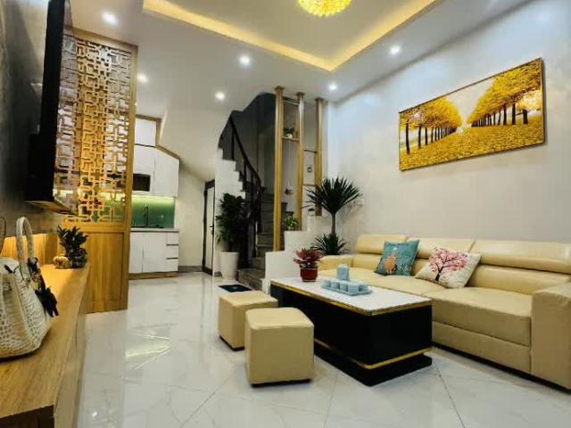 Bán Nhà Hồ Tùng Mậu: 34M2 X 5 Tầng, Ngõ Thoáng Rộng, Gần Ô Tô, Chỉ 5. Xx Tỷ