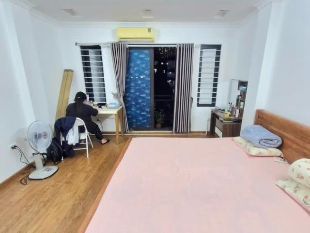 Bán nhà Hồ Tùng Mậu, 40m2, 7 tầng, thang máy, kinh doanh, gara 7 chỗ 12.8 tỷ
