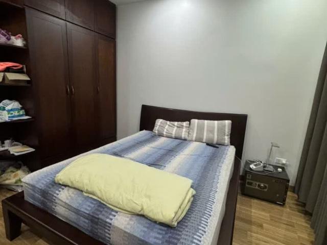 Bán Nhà Hào Nam 31m2. 4 tầng. Mặt tiền 4.2m. giá 8.86 Tỷ Đống Đa Hà Nội