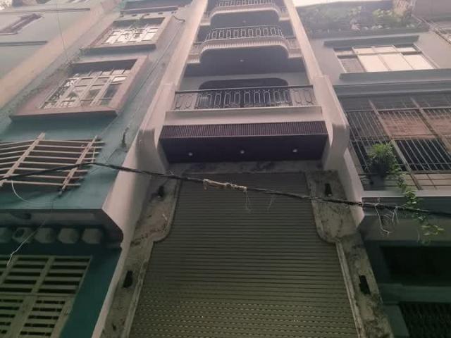 Bán nhà Hào Nam, Đống Đa 53m2x7T Mt: 4.1m Kinh doanh đỉnh, view Hồ đẹp hơn 21 tỷ