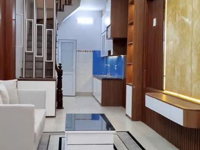 Bán Nhà Hoàng Mai – Giá Chỉ 8.3 Tỷ – 5M Ra Phố – Kinh Doanh Ngày Đêm – Ngõ Thông – MT 7.8m
