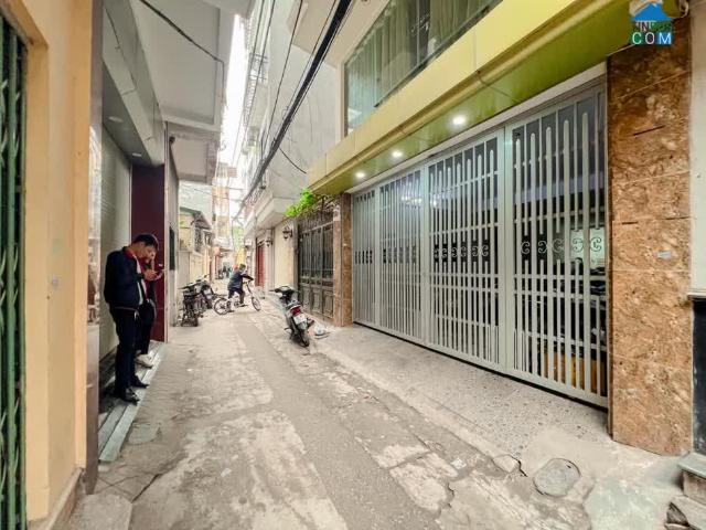 Bán nhà Hoàng Mai, Lô Góc, 14 Phòng Khép Kín, Gần Chợ Và Trường Học