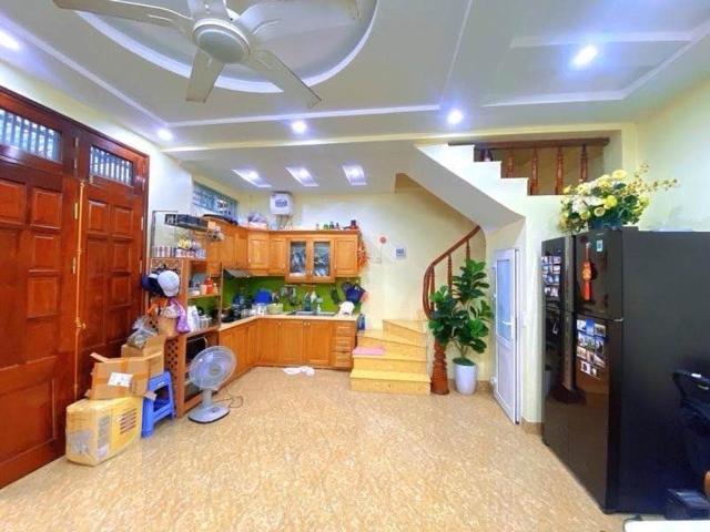 Bán nhà Hoàng Cầu Đống Đa, ô tô đỗ 50m, 5 tầng, nhỉnh 13 tỷ