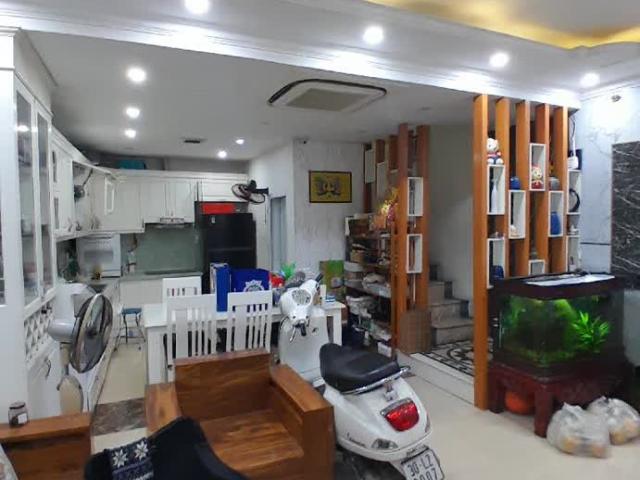 Bán Nhà Hoàng Hoa Thám 50m, 5 Tầng, Mặt Tiền 5.1m, Ô Tô Đỗ Cửa, Nội Thất Nhập, Nhỉnh 10 Tỷ