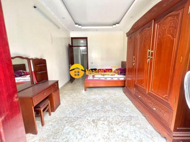 Bán nhà hoàng quốc việt, cầu giấy, 57m2 x 4t, ôtô đỗ cửa, nhỉnh 7 tỷ