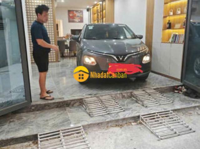 Bán nhà hoàng quốc việt, cầu giấy xe hơi ngủ trong nhà, dt 65m2, mt6, giá chỉ có 19.9 tỷ