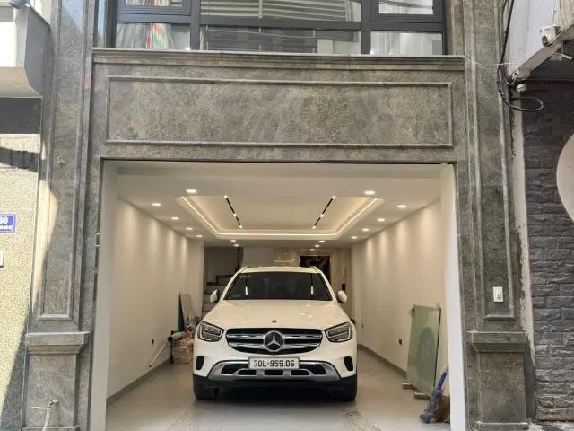 Bán Nhà Hoàng Quốc Việt Cầu Giáy 8 Tầng Thang Máy Phân Lô Vỉa Hè Ô Tô Kinh Doanh 23 Tỷ