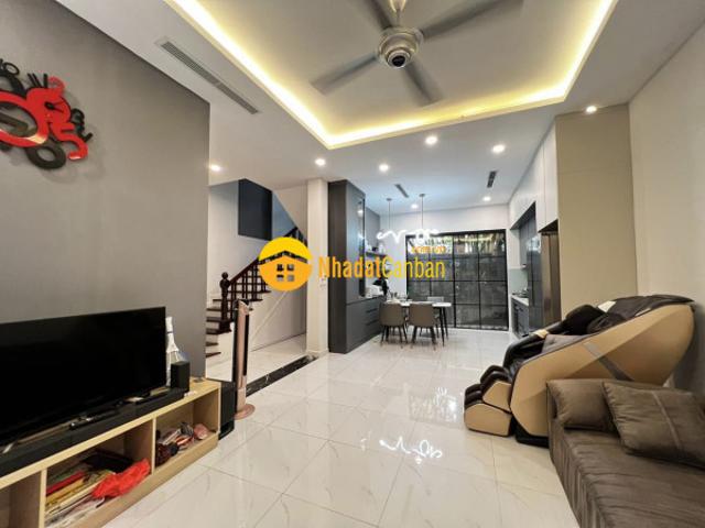 Bán nhà hoàng văn thái phân lô 2 thoáng ô tô vào nhà mới đẹp nhỉnh 10 tỷ