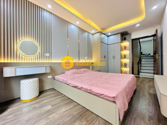 Bán nhà hoàng văn thái, q. Thanh xuân, p. Lô, gần 40m2, 4t, 5pn, 6.69 tỷ