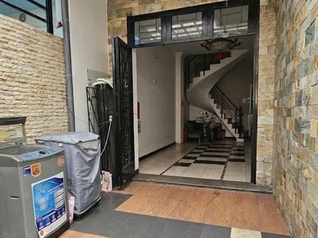 Bán nhà Hoàng Việt QUẬN TÂN BÌNH sổ vuông 4 x 15.5 63 m2 12.9 tỷ