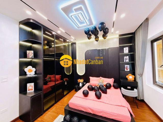 Bán nhà đại la hai bà trưng, gần mặt phố đường ô tô rộng, 2 thoáng, 4 tầng nội thất đẹp