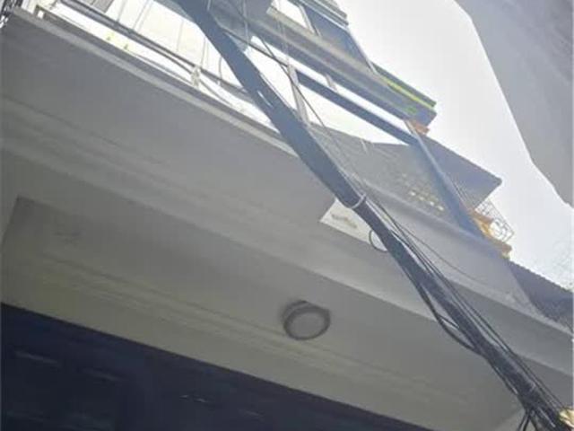 Bán Nhà Đại Từ, Lô Góc, 3 Gác Đỗ Cửa, Gần Ô Tô, 43m2, 7.55 Tỷ