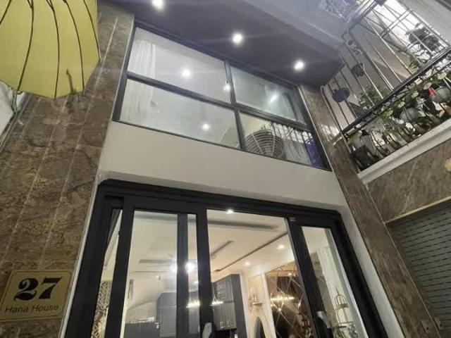 Bán nhà Khương Đình, Thanh Xuân, 50m2, MT: 4,3m, nhà đẹp, mấy bước chân ra phố