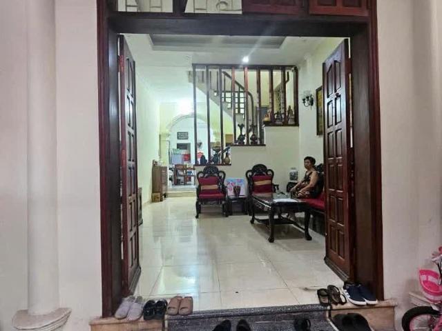 BÁN NHÀ KHƯƠNG ĐÌNH Sổ đỏ chuẩn 66m2 x 4 tầng chỉ 155tr/m2
