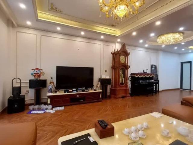 Bán nhà khu 72 ha Vĩnh phúc Ba đình Ô tô vào nhà 2 thoáng trước sau 81m 15.3tỷ