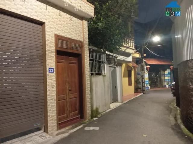 Bán nhà Kiêu Kỵ. 100m2 * mt 4m * 5,2 tỷ. Ô tô vào. Ở ngay