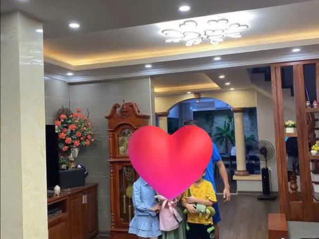 Bán nhà Kim Giang, Hoàng Mai, 102m2, 4 tầng, MT5m, ngõ ô tô nhỉnh 19 tỷ