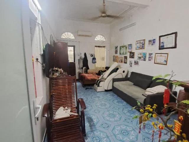 Bán nhà Lạc Long Quân 37m2 x 4T MT 4.2m Ngõ thông ô tô tránh 5 bước ra phố Lô góc