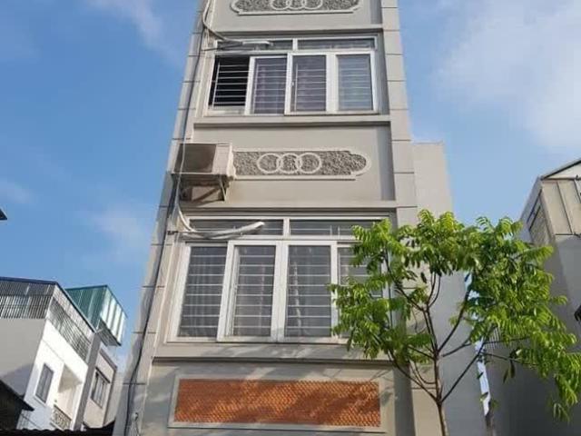 Bán nhà Lạc Long Quân 7 chỗ vào nhà, ngõ thông các ngả, KD VP, SPA, nhà dân xây 90m 17 tỷ